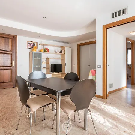 Apartment City Center View Pula